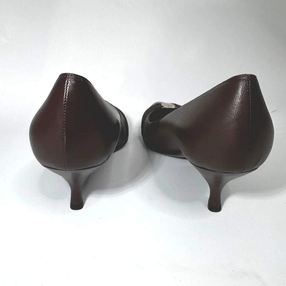 Salvatore Ferragamo Women Dark Brown Leather Pointed Toe Kitten Heels Size 8.5 B